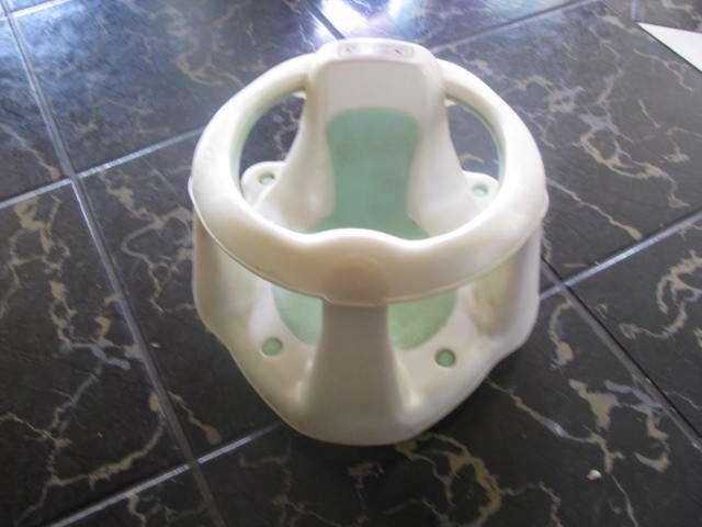 chelino bath seat